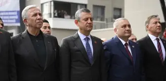 Özgür Özel: İstanbul'un Seçilmiş Belediye Başkanını Görevine Bekliyoruz