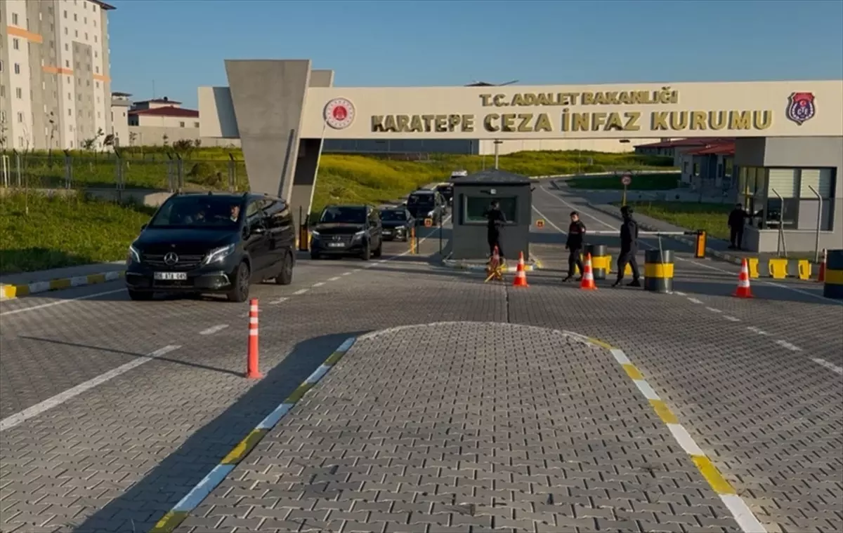 CHP Lideri Özgür Özel, İBB Danışmanı Ongun'u Ziyaret Etti