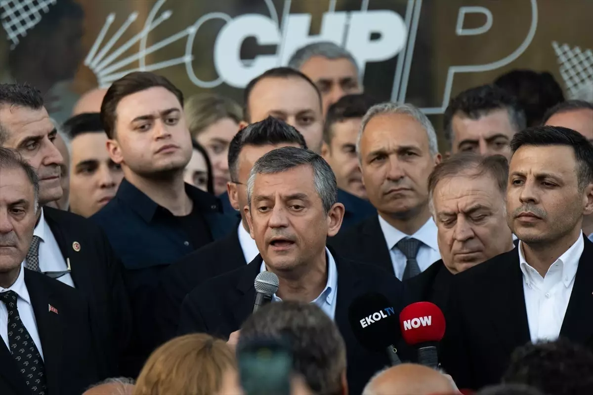 Özgür Özel, Saldırıya Uğradıktan Sonra Partililere Seslendi