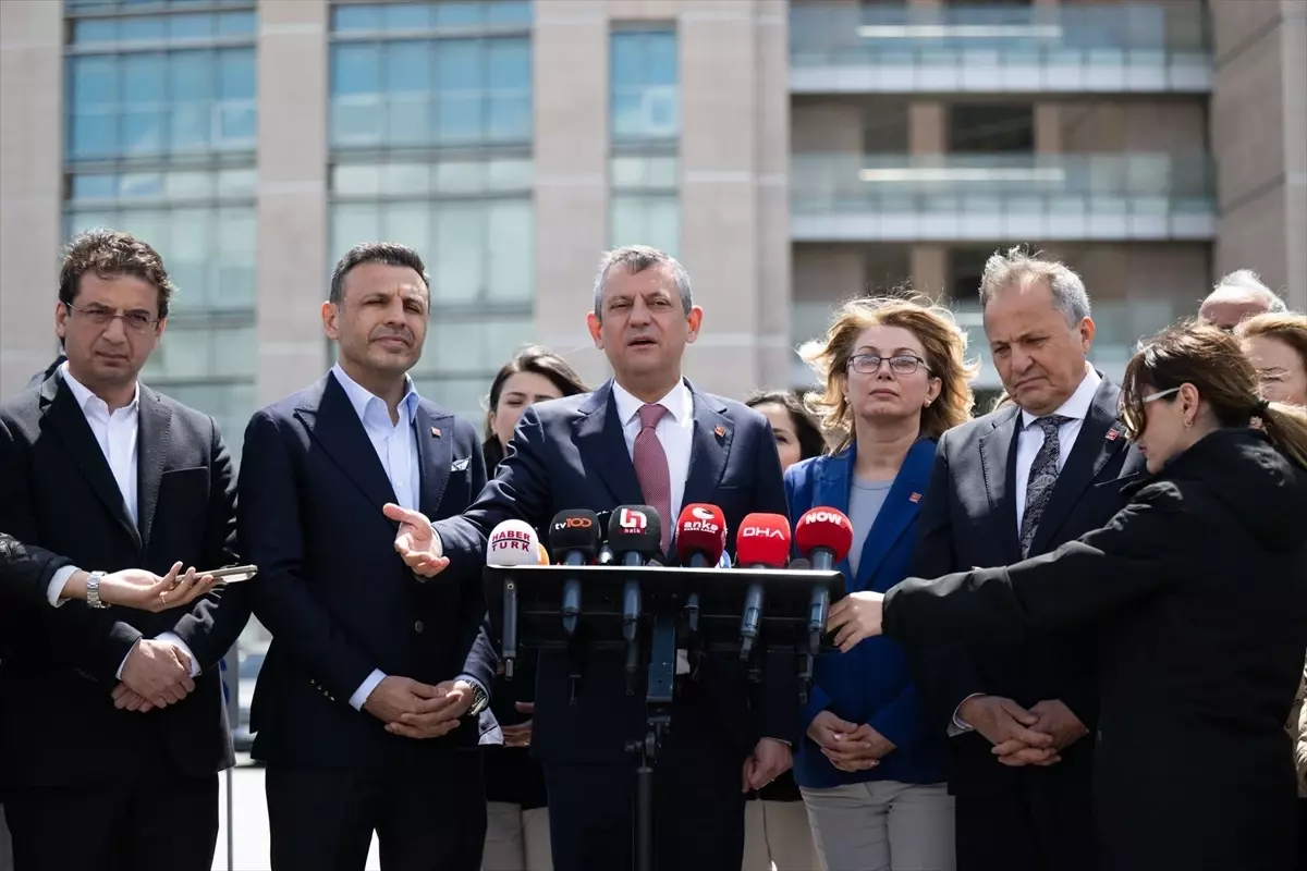 Özgür Özel, Ümit Özdağ'ın Yargı Sürecini Değerlendirdi
