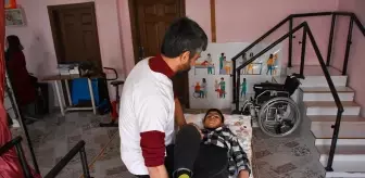 Çizgi Film Etkisiyle Yaşamı Değişen Halit, Yürümeyi Başardı