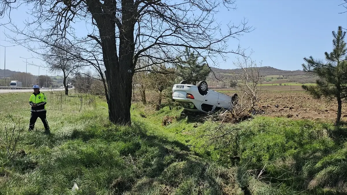 Çorum'da Trafik Kazası: Sürücü Yaralandı