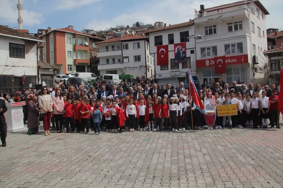Çorum'un ilçelerinde 23 Nisan Ulusal Egemenlik ve Çocuk Bayramı kutlandı