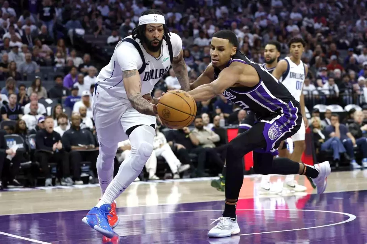 Dallas Mavericks ve Miami Heat, Play-in Maçlarını Kazandı