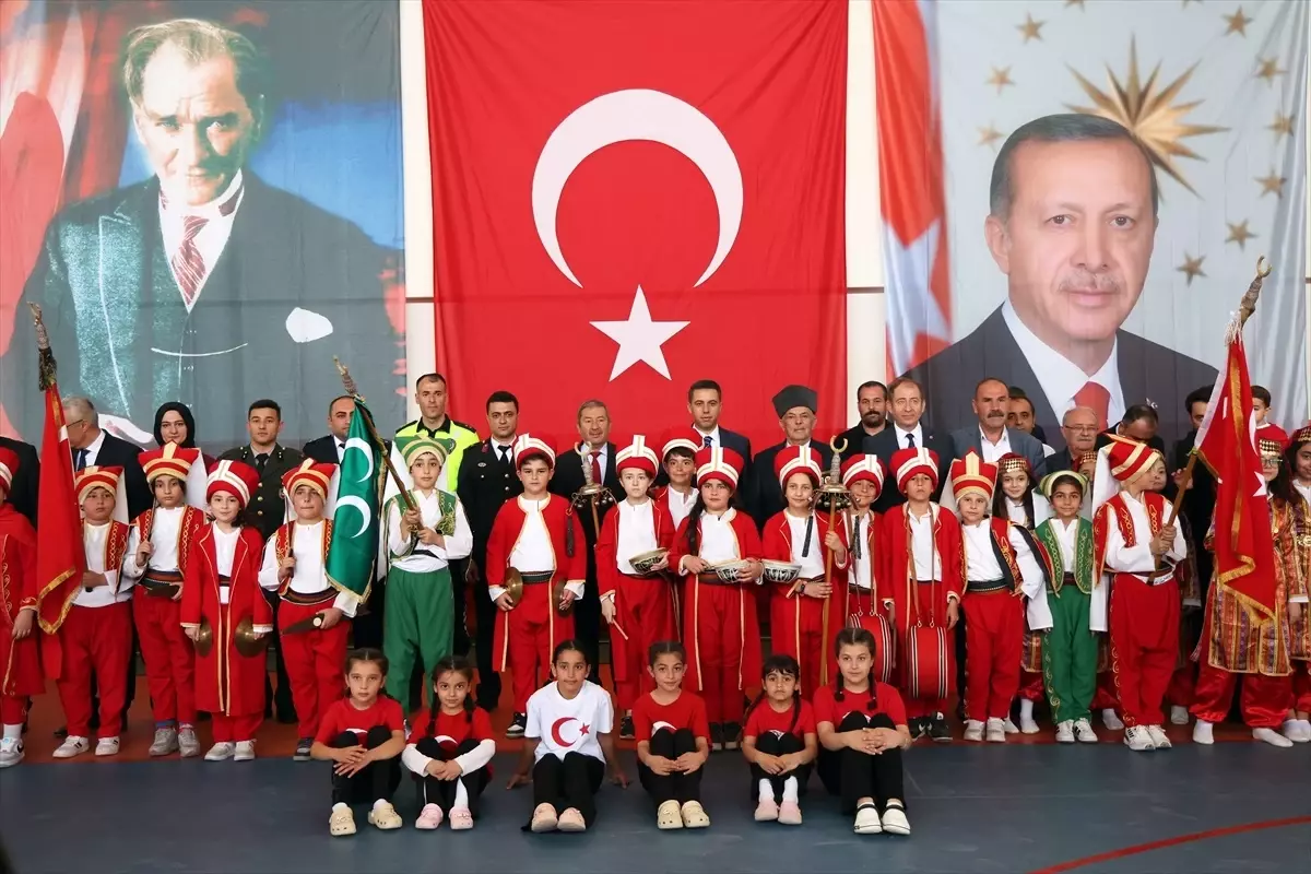 Darende'de 23 Nisan Ulusal Egemenlik ve Çocuk Bayramı Kutlandı