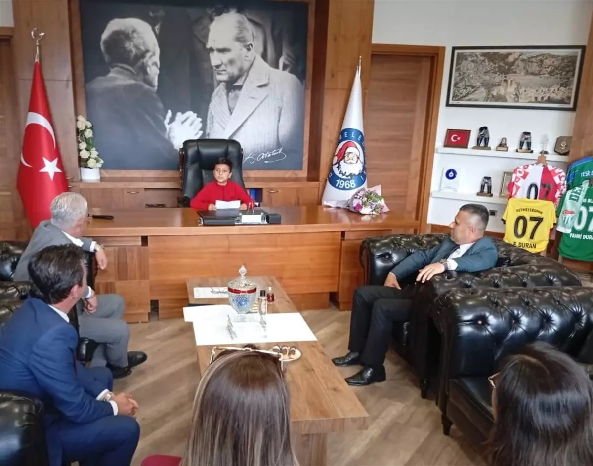 Demre Protokolü, 23 Nisan'da Makam Koltuklarını Çocuklara Bıraktı
