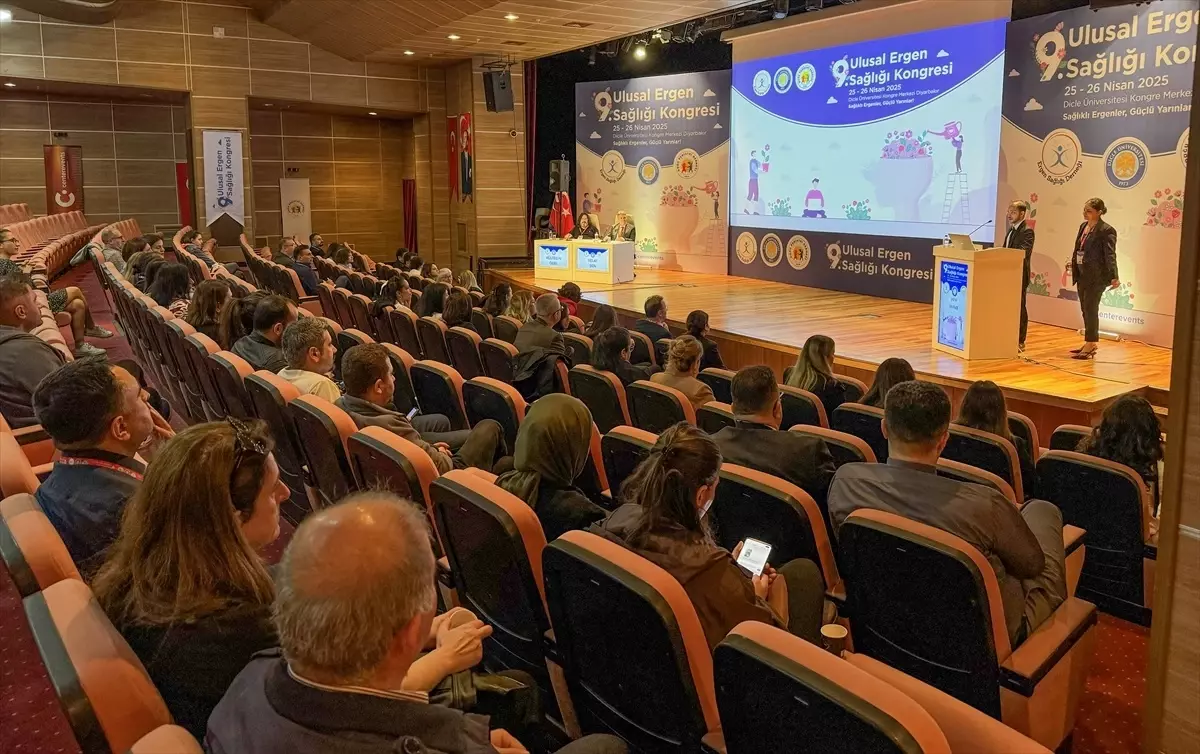 Diyarbakır'da 9. Ulusal Ergen Sağlığı Kongresi Gerçekleştirildi