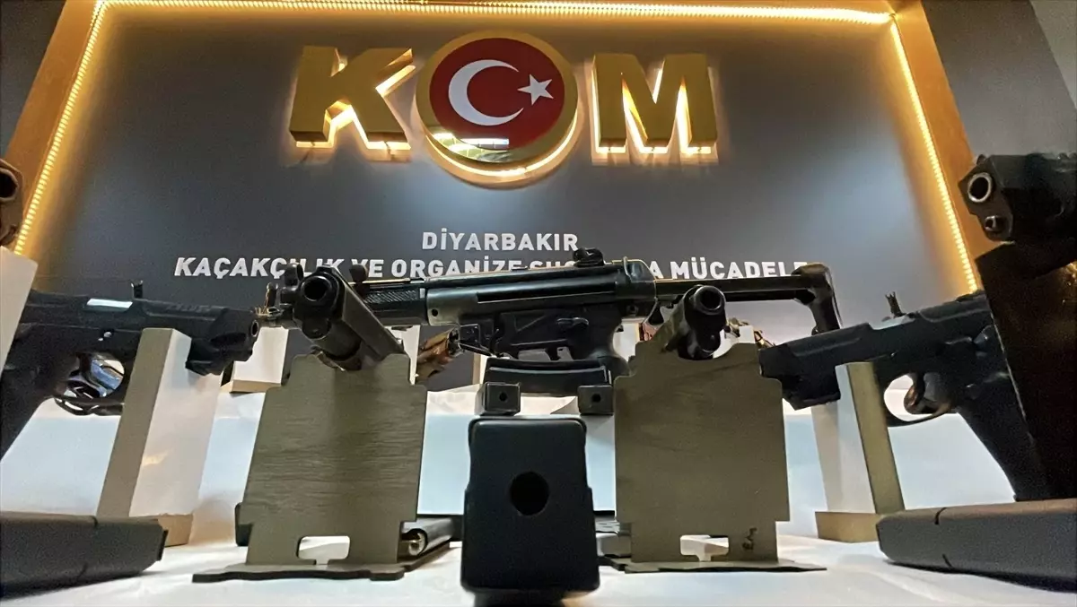Diyarbakır'da Irak'tan Getirilen Silahlar Ele Geçirildi