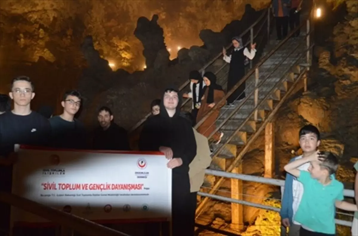 Yığılca'da Dezavantajlı Öğrenciler İçin Gezi ve Spor Tesisleri Açılışı