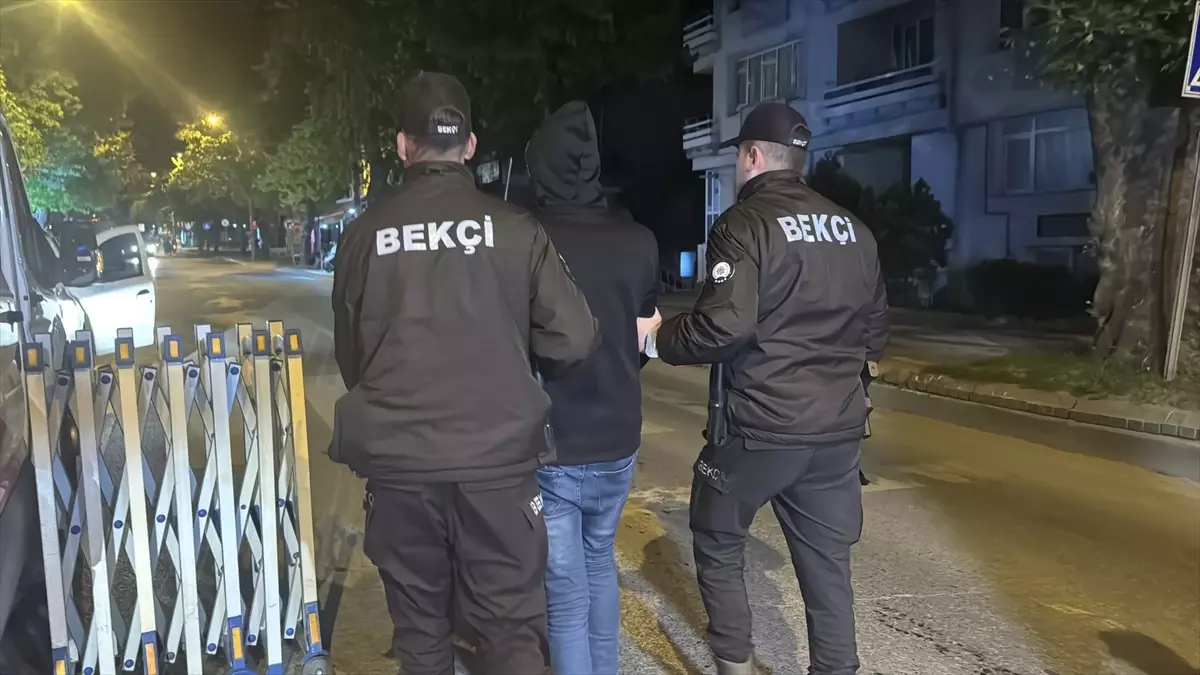 Edirne'de Düzensiz Göçmen Operasyonu: 4 Kişi Yakalandı