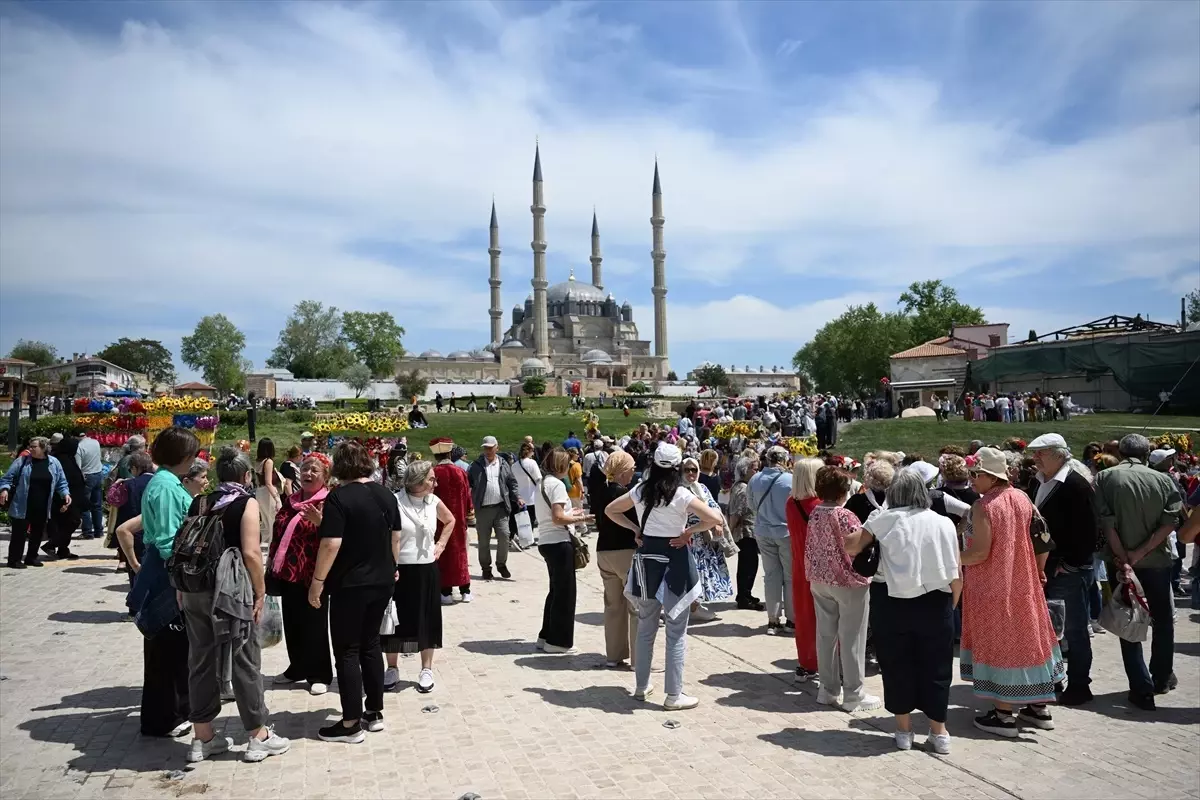 Kakava-Hıdırellez Şenlikleri Edirne'de Coşkuyla Kutlanıyor