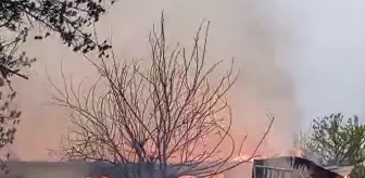 Edirne'de Tek Katlı Evde Yangın Çıktı