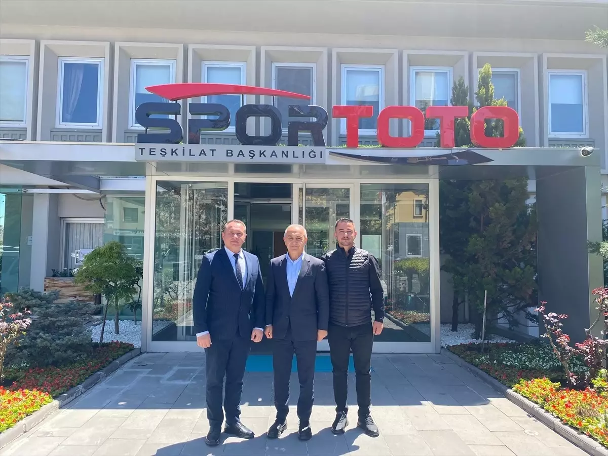 Yenikarpuzlu'da Spor Gelişimi İçin Önemli Ziyaret