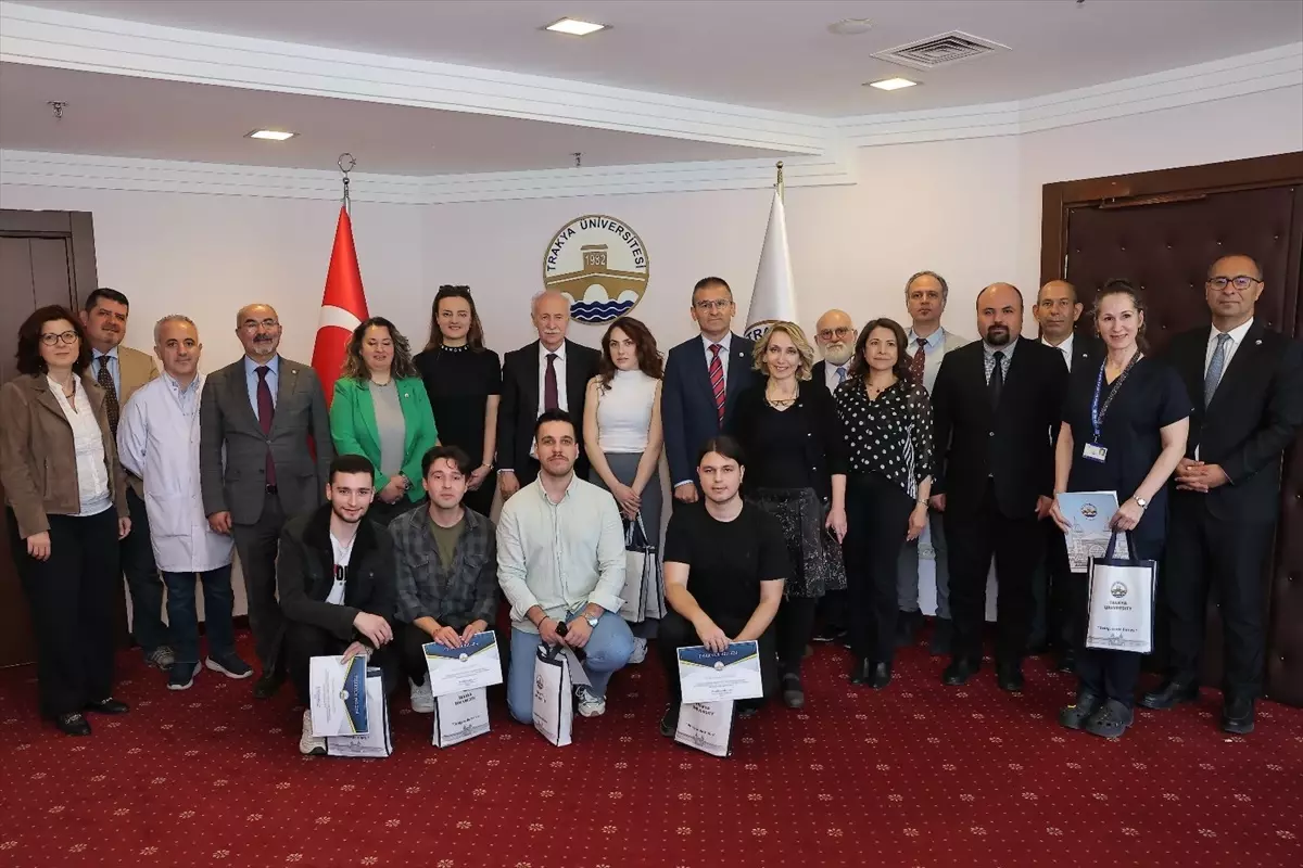 Trakya Üniversitesi'nde Balkan Ülkeleri Sağlık İş Forumu'na Teşekkür Belgeleri