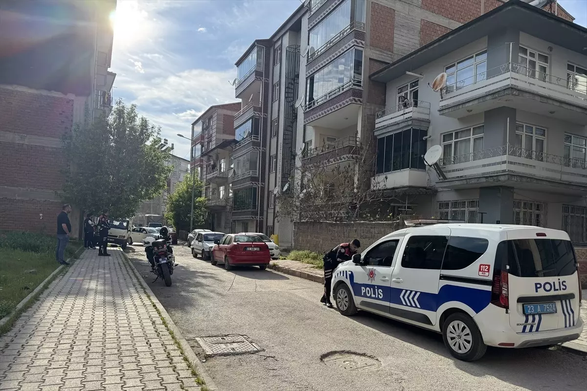 Elazığ'da 52 Yaşındaki Adamın Evinde Ölümü