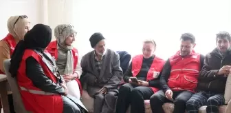 Kızılay Gönüllüleri Engelli Baba ve Oğluna Yeni Bir Yuva Sağladı