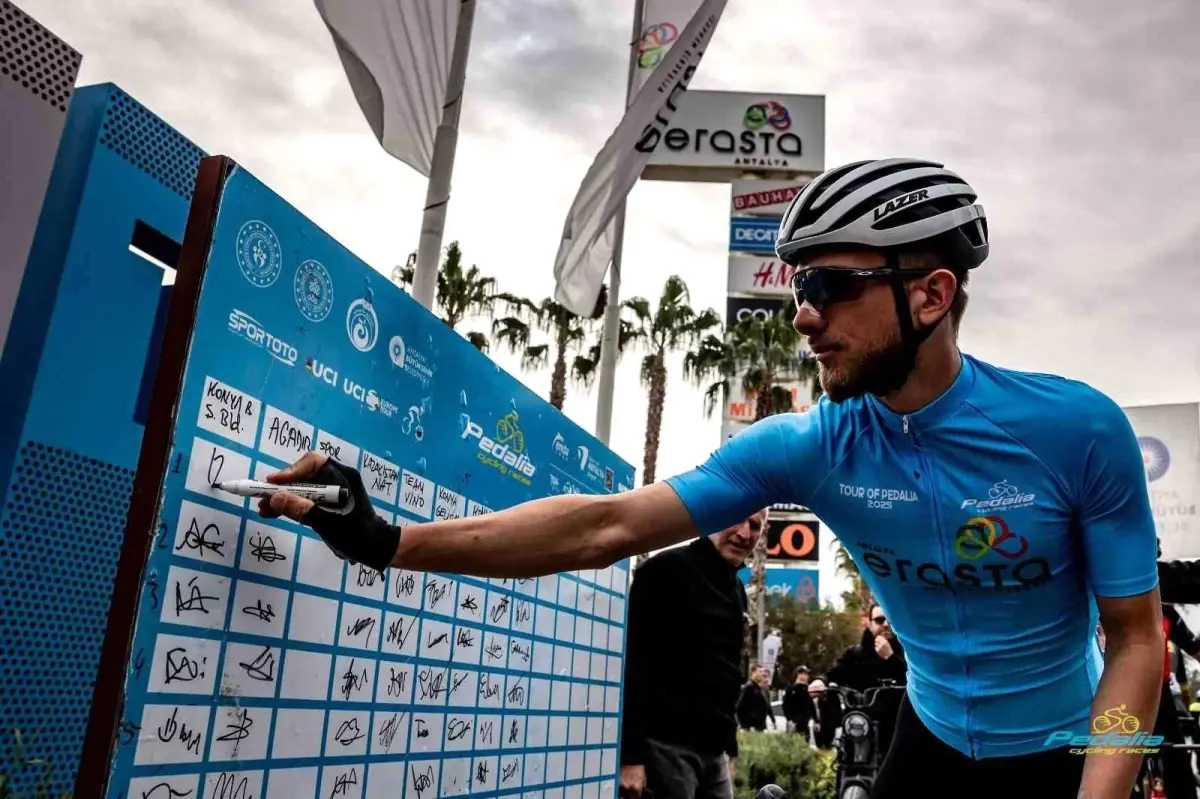 Antalya'da Pedalia Festivali'nde Downmall Yarışı Rüzgarı