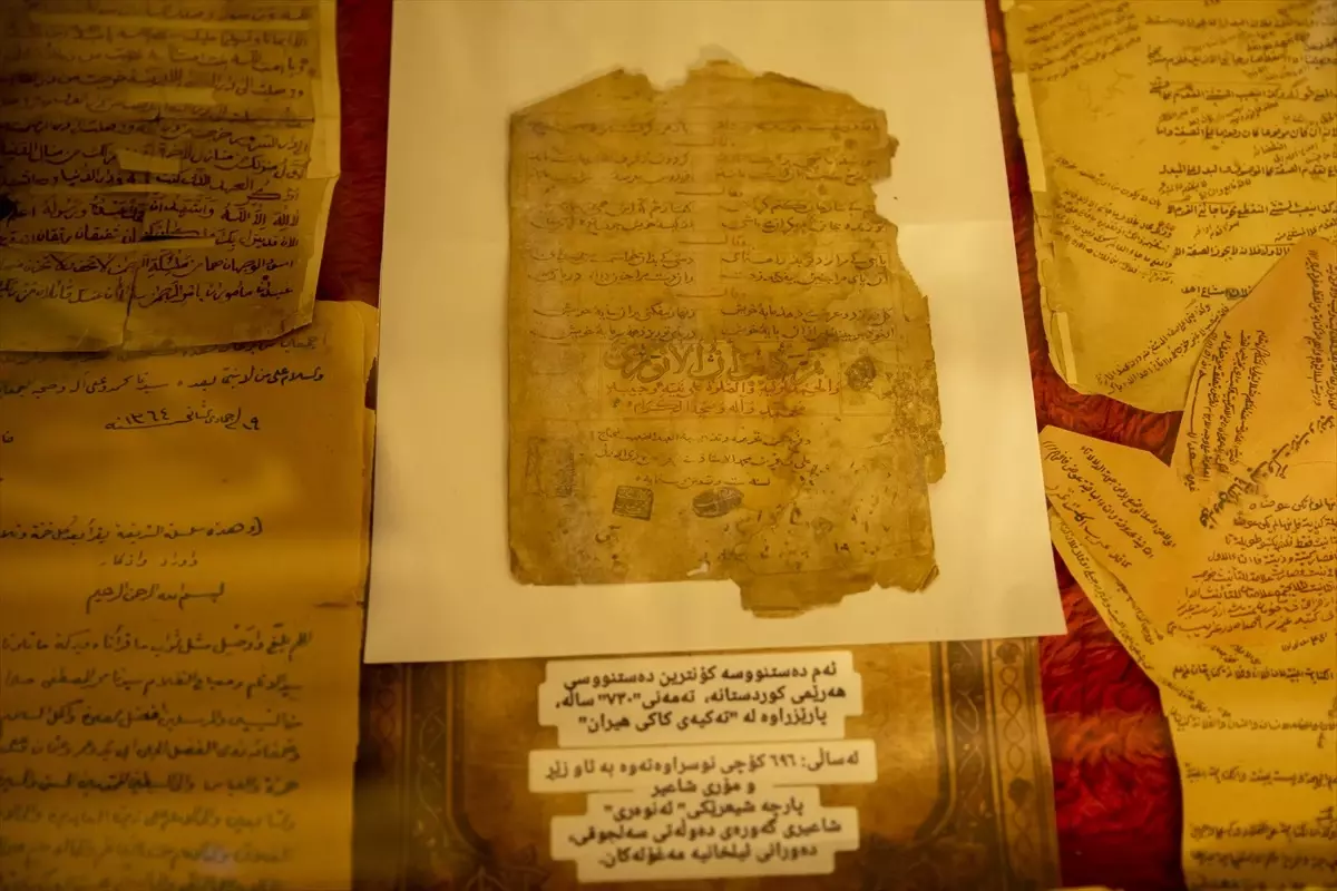 Irak'ta 7 Asırlık Şiir ve Osmanlı Eserleri Korunuyor