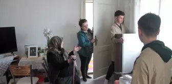 Erzincan'da Meslek Lisesi Öğrencileri İhtiyaç Sahibi Ailelerin Evlerini Yeniliyor