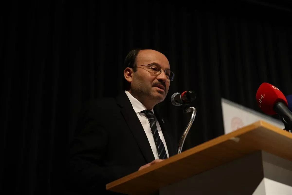 Erzurum'da 'Geleceğin Işığı: Çocuk ve Ergen' Temalı Psikoloji Zirvesi Başladı