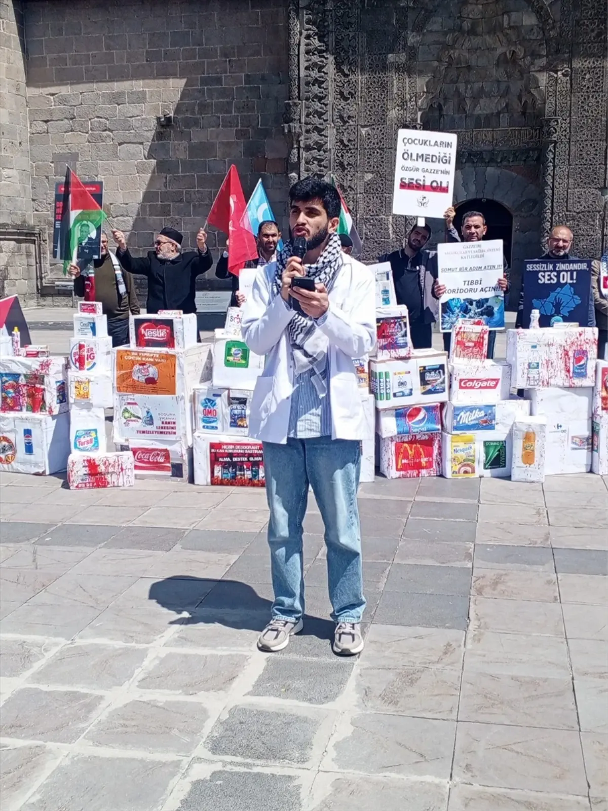 Erzurum'da Sağlıkçılardan Gazze Protestosu
