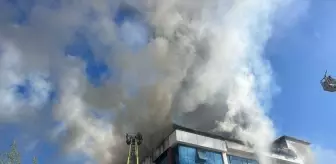 Esenyurt'ta Tekstil Atölyesinde Yangın Çıktı