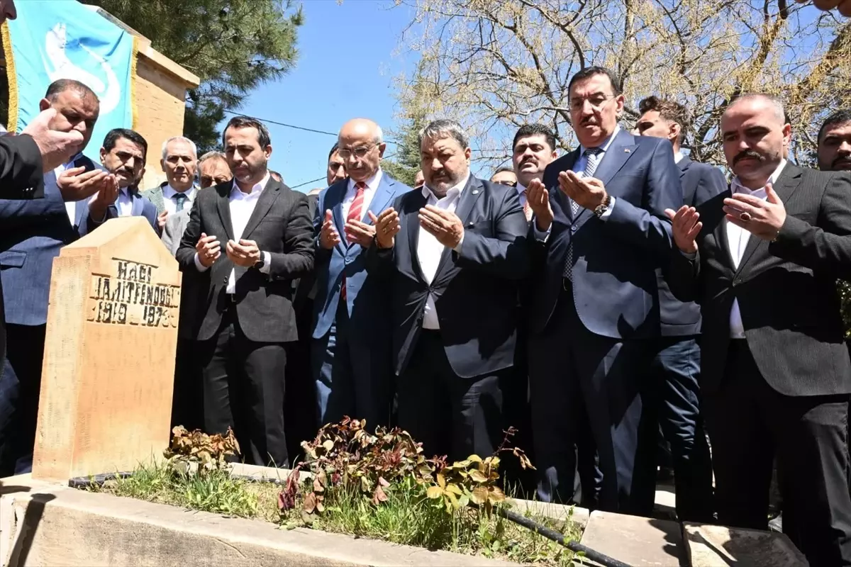 Eski Malatya Belediye Başkanı Hamit Fendoğlu anıldı