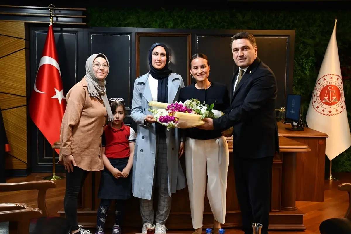 Başsavcı Karakülah'tan 23 Nisan Armaları: Hira ile Buluşma