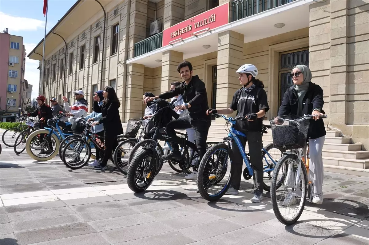 Yunus Emre Hoşgörü Bisiklet Turu Eskişehir'de Gerçekleşti