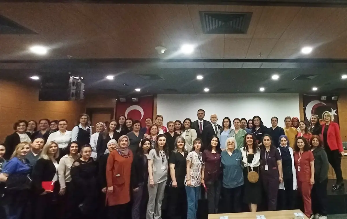 Eskişehir Şehir Hastanesi'nde Ebeler Haftası Kutlandı
