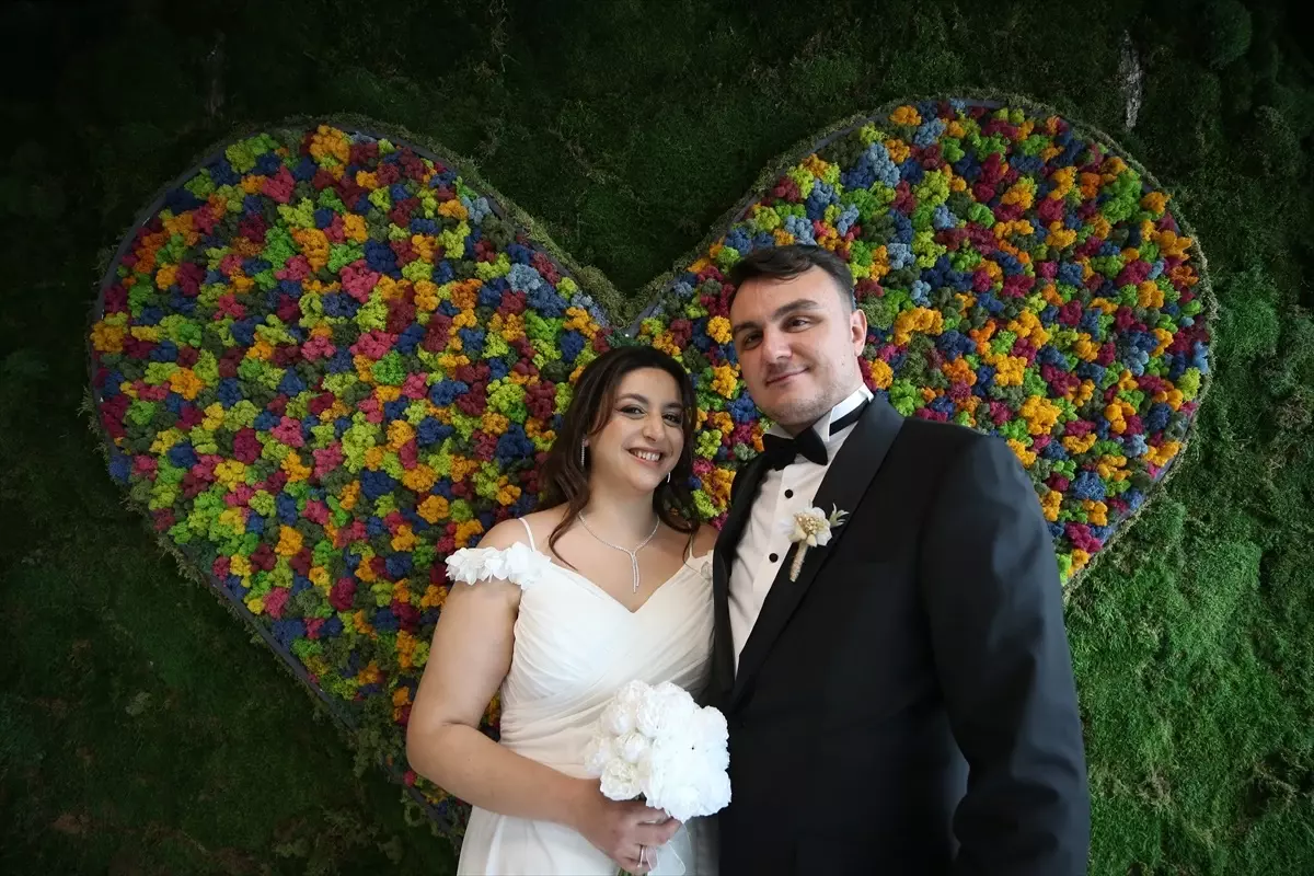Özel Tarihte Nikah Kuran Çiftler Evlendi