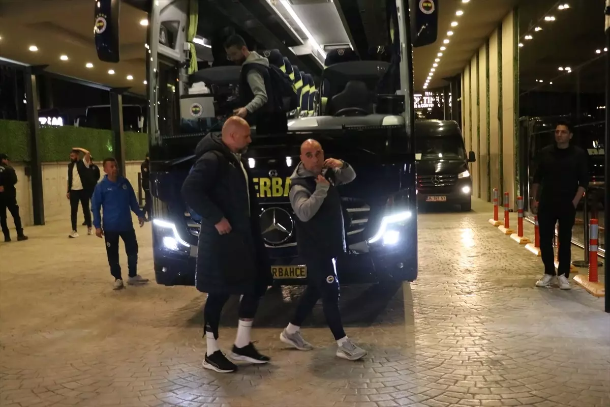 Fenerbahçe Gaziantep'e Geldi, Taraftardan Tepki