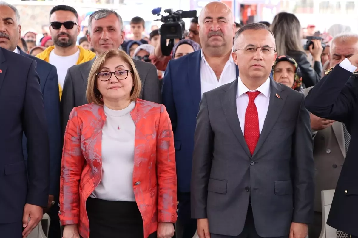 Gaziantep'te su tasarrufu sağlayan geçirimli beton sistemli park hizmete açıldı
