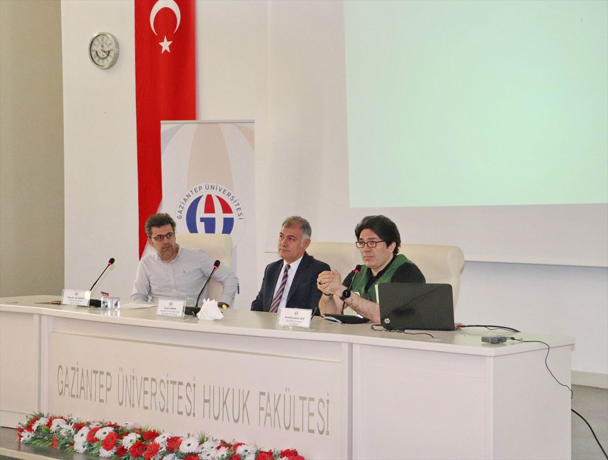 Gaziantep'te 'Bağımlı Olma Farkında Ol' Söyleşisi Düzenlendi