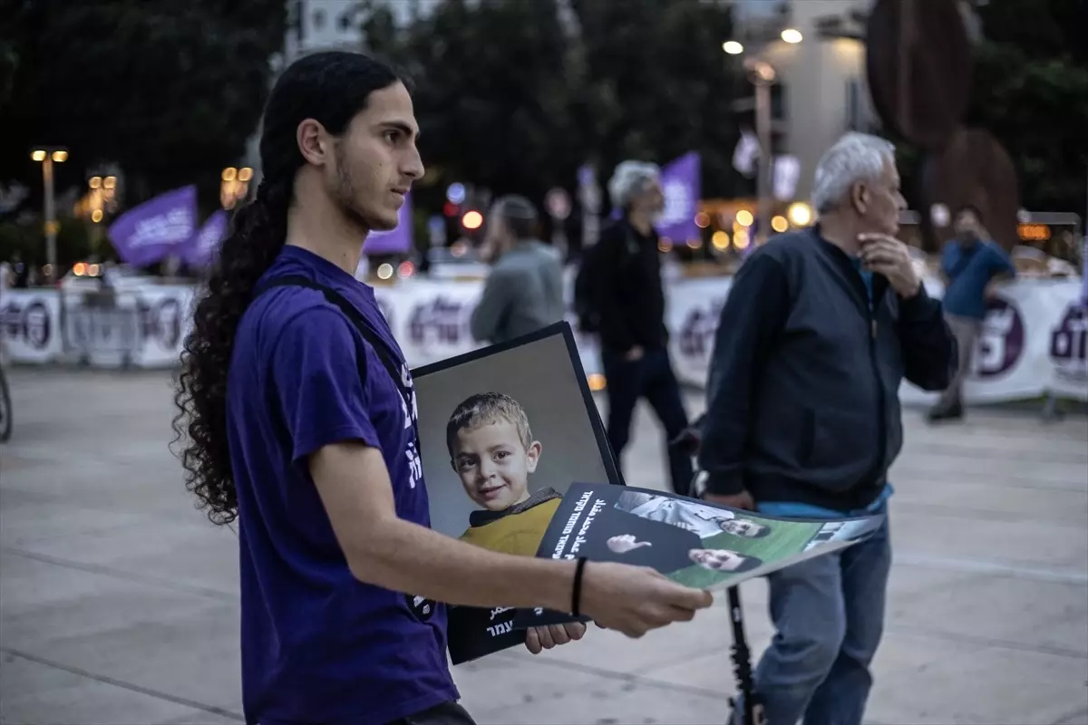 İsrailli ve Arap Aktivistlerden Gazze İçin Barış Gösterisi