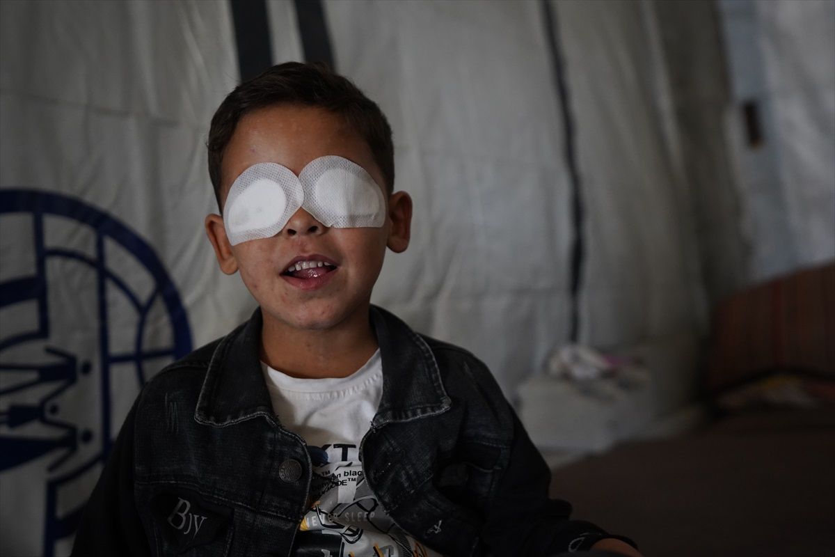 İsrail Saldırılarında 7 Yaşındaki Filistinli Çocuk Görme Yetisini Kaybetti
