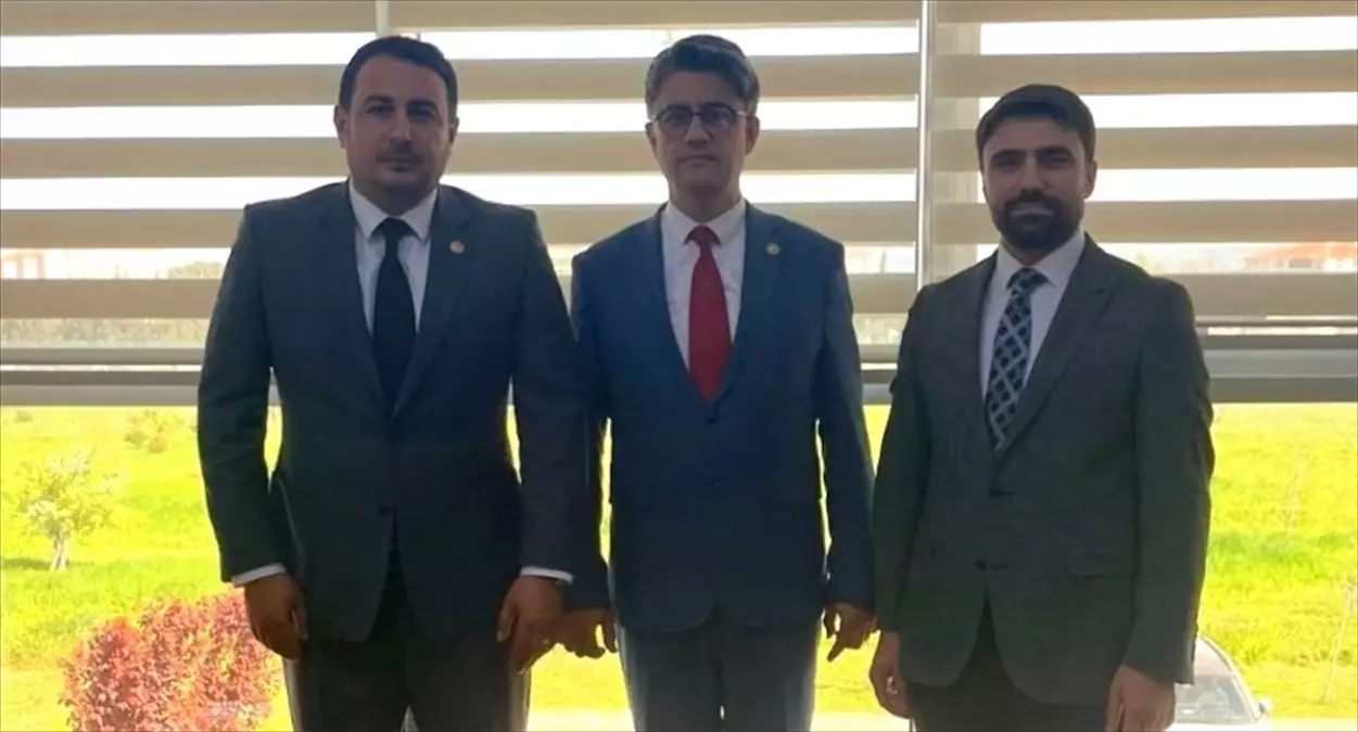 Onsekiz Mart Üniversitesi'nde Devir Teslim Töreni