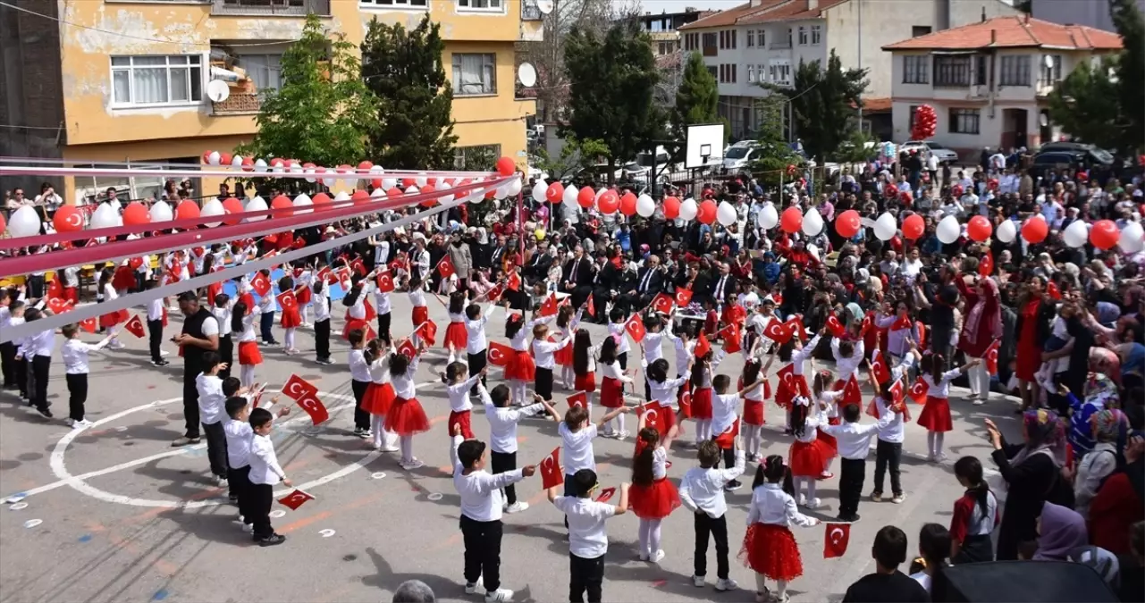 Sinop'un Gerze ve Boyabat İlçelerinde 23 Nisan Törenleri Düzenlendi