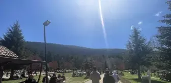 Gölcük Tabiat Parkı, Bahar Aylarında Tatilcilerin Akınına Uğradı