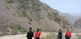 Hakkari'de Kayıp Kadın İçin Arama Çalışmaları Devam Ediyor