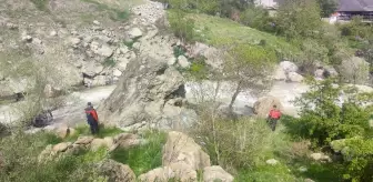 Hakkari'de Kayıp Kadın İçin Arama Çalışmaları Sürüyor