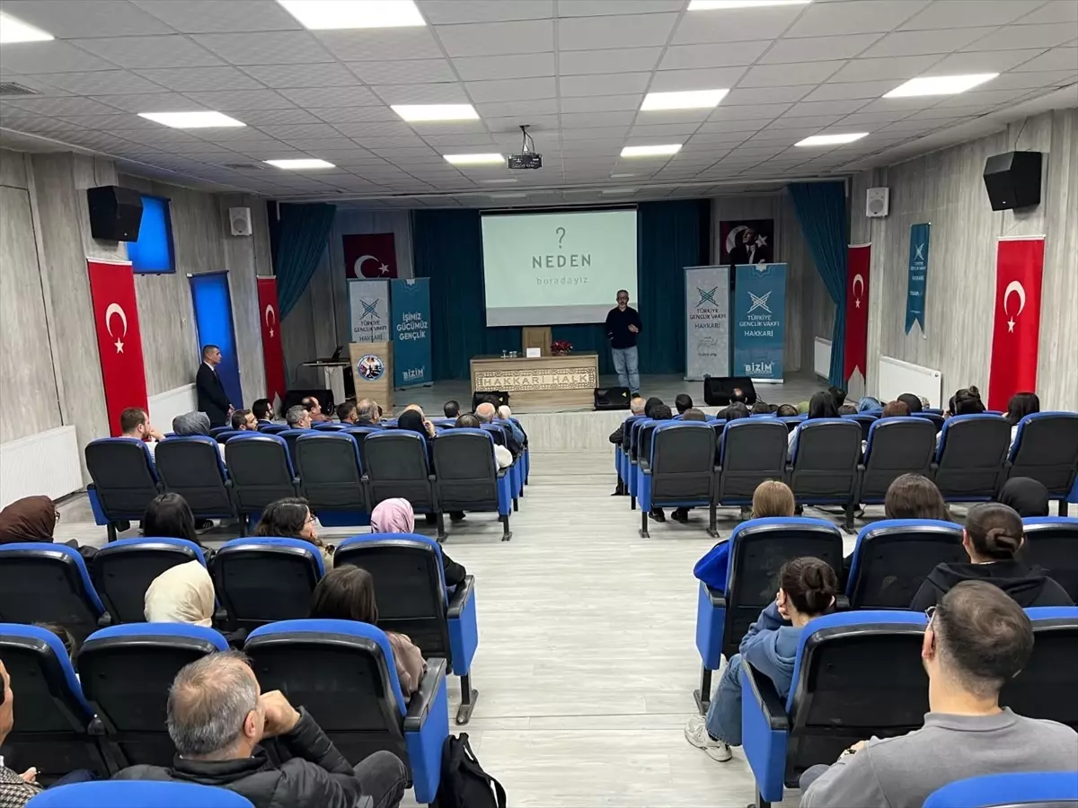 Hakkari'de Nesil Meselesi Konferansı Düzenlendi