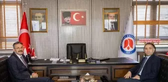 Hakkari Valisi Ali Çelik'ten Rektör Musa Gençcelep'e Ziyaret