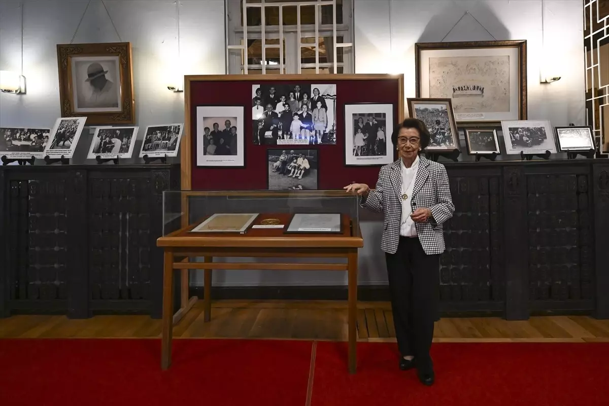 İsmet İnönü'nün Evi Pembe Köşk'te 'Halkın İsmet Paşa'sı' Sergisi Açıldı