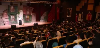 Hatay'da 'Seyr-i Temaşa' Tiyatro Oyunu Büyüledi