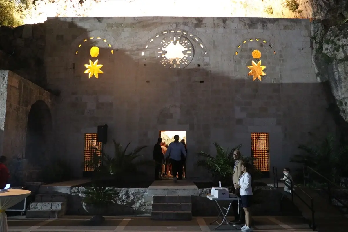 Hatay'da Paskalya Bayramı Ayini Düzenlendi