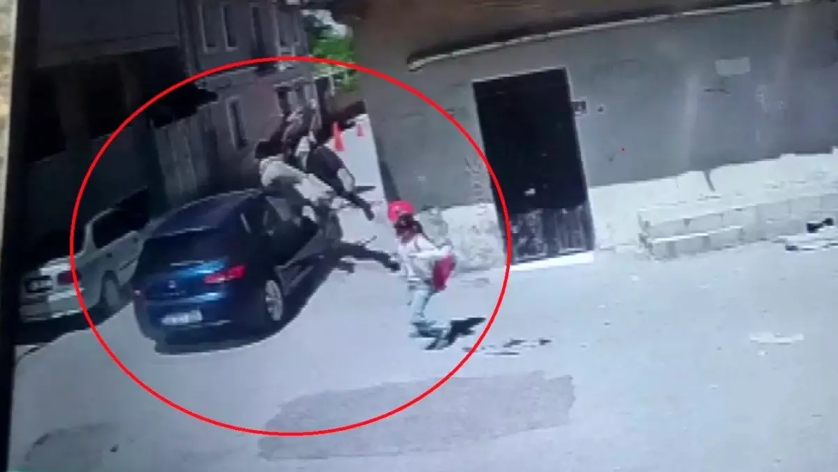 Reyhanlı'da Motosiklet Kazası: Küçük Kız Ölümden Kıl Payı Kurtuldu