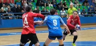 Kadın Hentbol Süper Lig'de Armada Praxis Yalıkavak Galip Geldi
