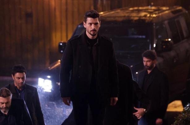 Hudutsuz Sevda final mi yapıyor? Hudutsuz Sevda ne zaman final yapacak? Hudutsuz Sevda final mi yapıyor? Hudutsuz Sevda ne zaman final yapacak?