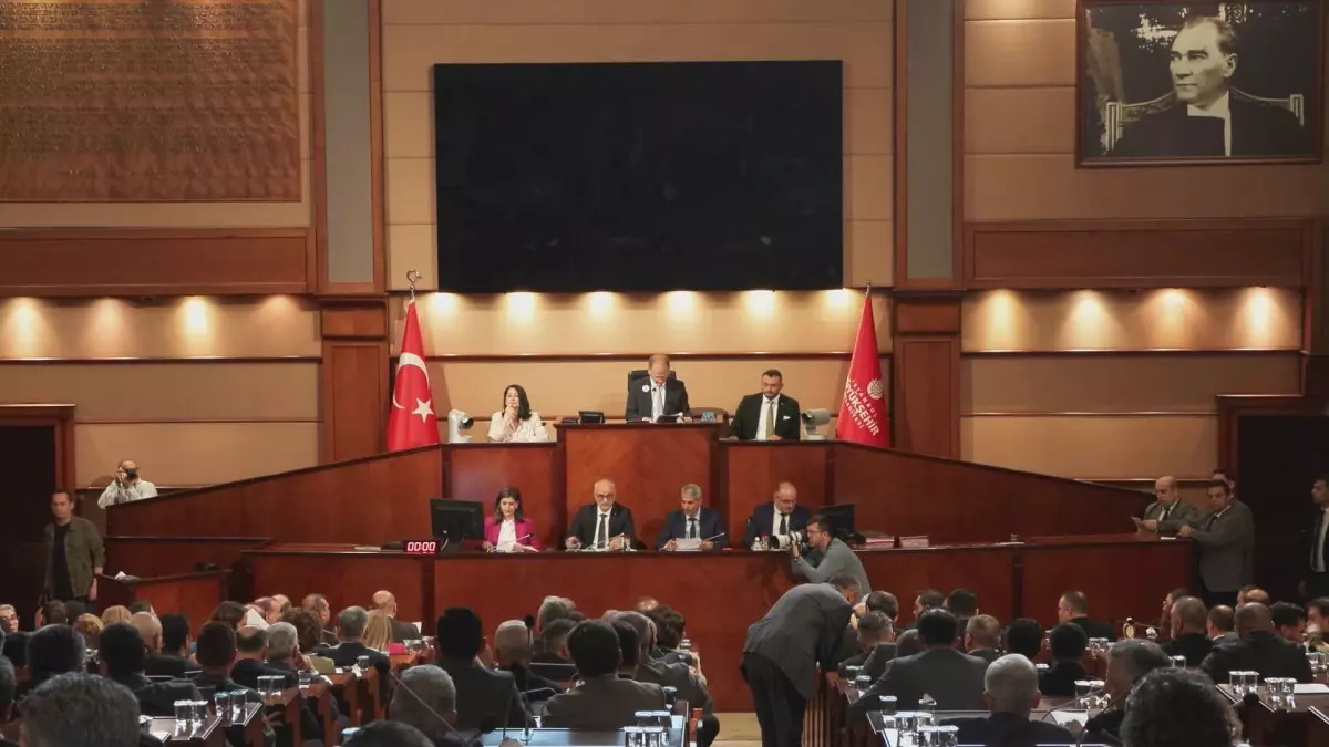 İBB Meclisi 2024 Faaliyet Raporu'nu Oy Çokluğuyla Kabul Etti